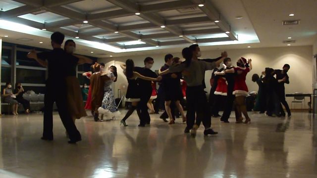 若者社交ダンスパーティー