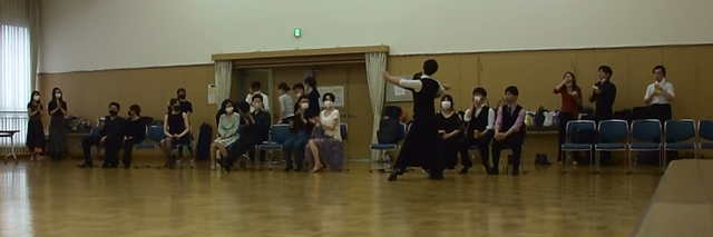 若者社交ダンスパーティー