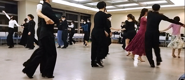 若者社交ダンスパーティー