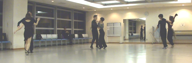 若者社交ダンスパーティー