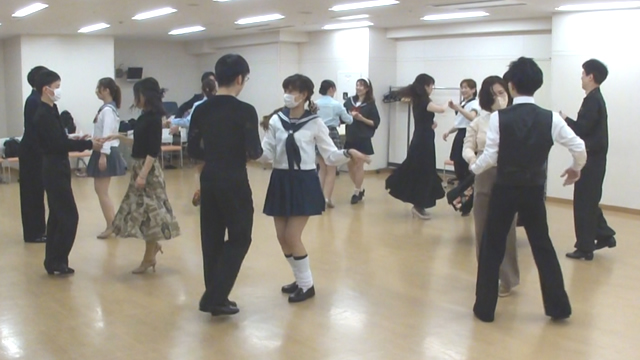 若者社交ダンスパーティー