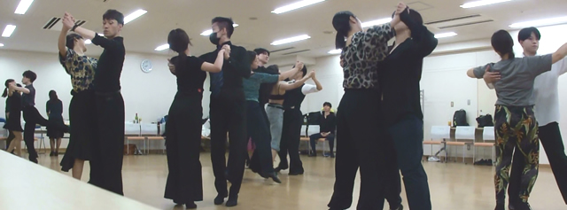 若者社交ダンスパーティー