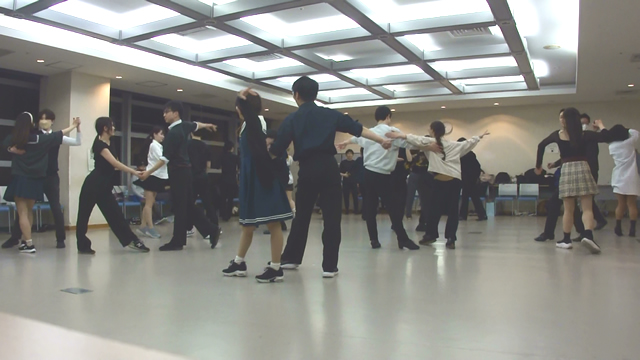 若者社交ダンスパーティー