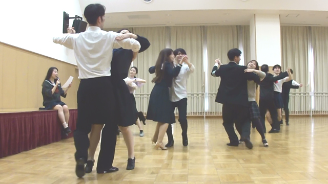 若者社交ダンスパーティー