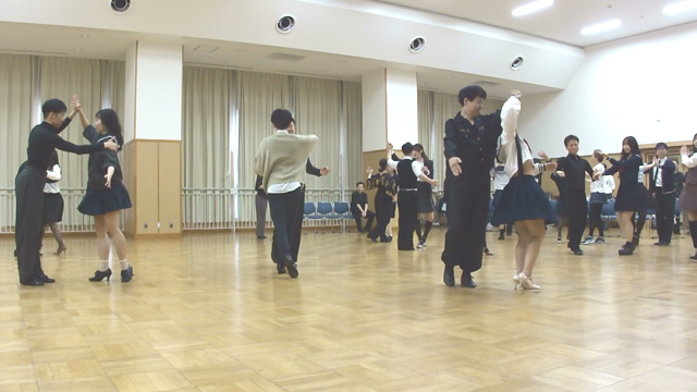 若者社交ダンスパーティー